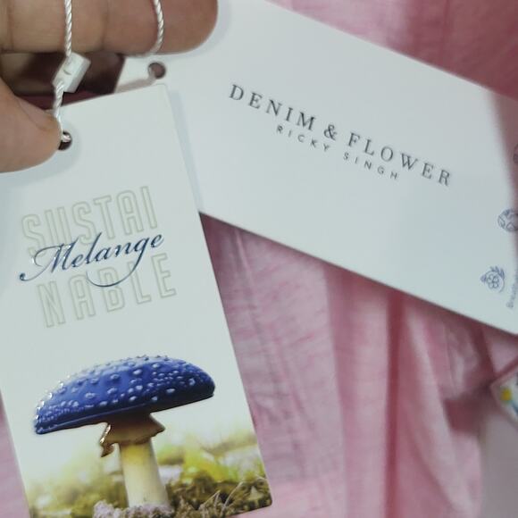 Denim & Flowers, pink, men's, relaxed button up, flower sleeve trim, new - Picture 3 of 7